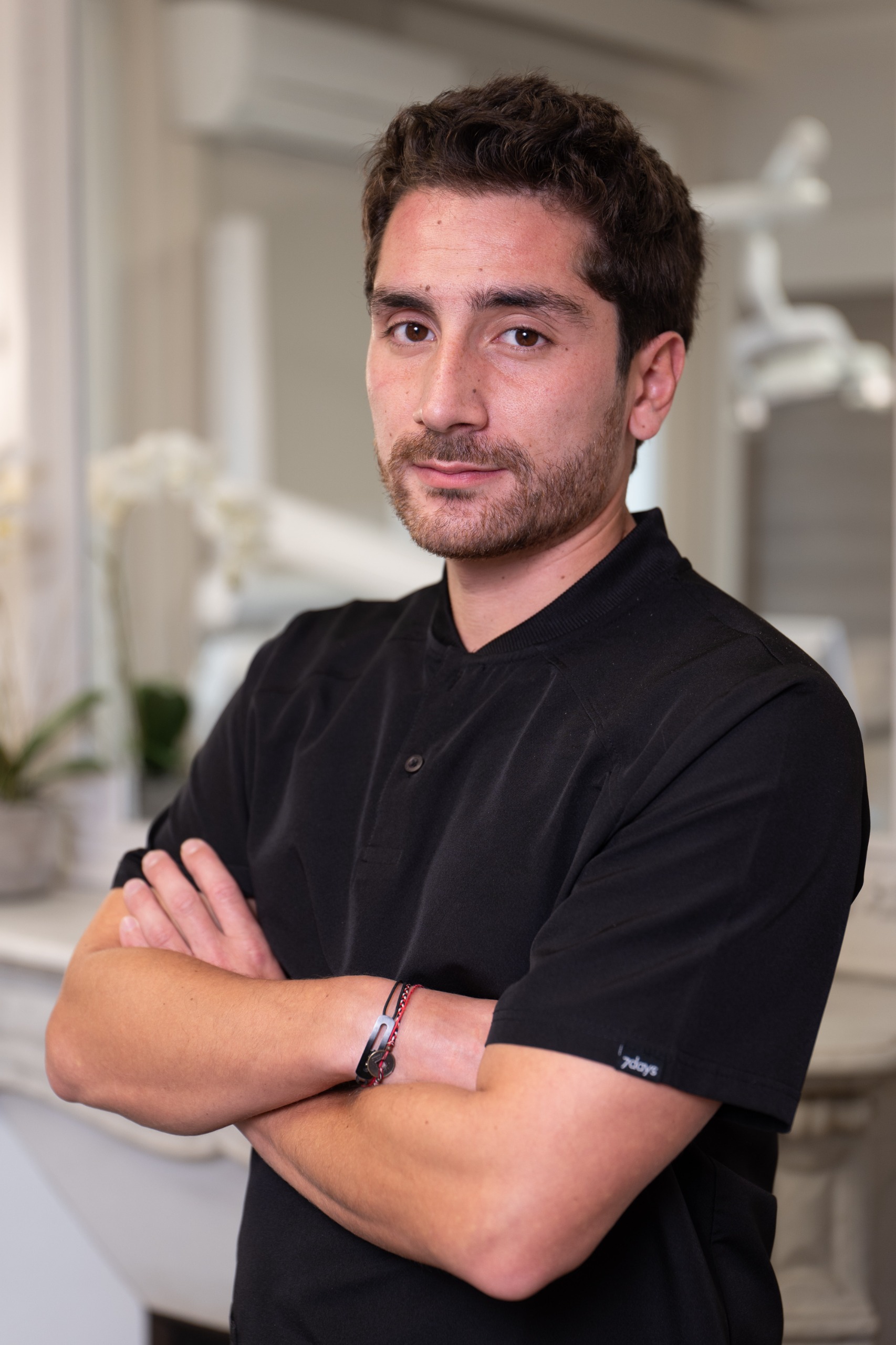 Docteur Naouri Dentiste Paris 11